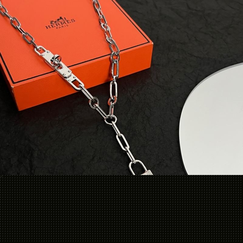 H**mes necklaces